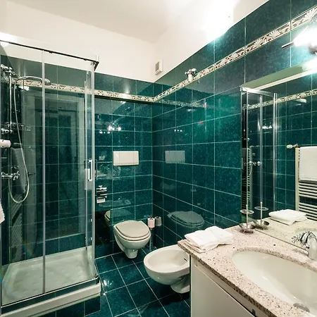 Royal Apartment *